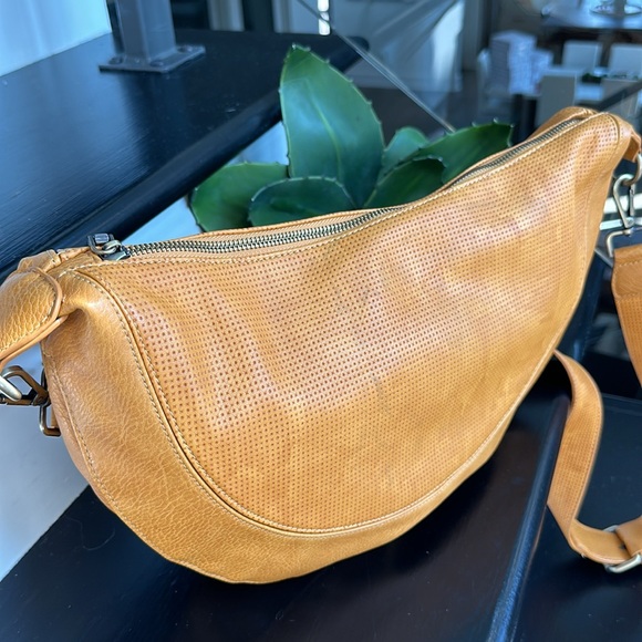 Anthropology urban genuine leather Crossbody shoulder handbag purse cresent - Picture 5 of 9